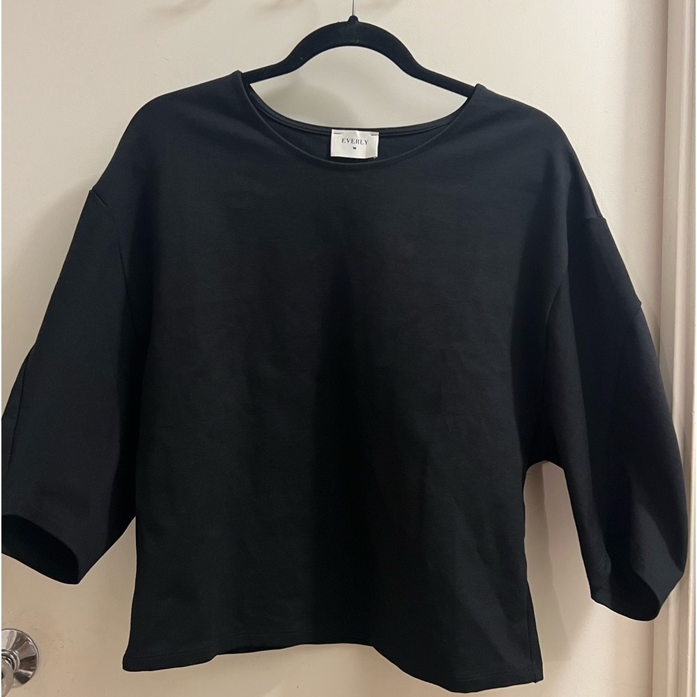 Everly black Top